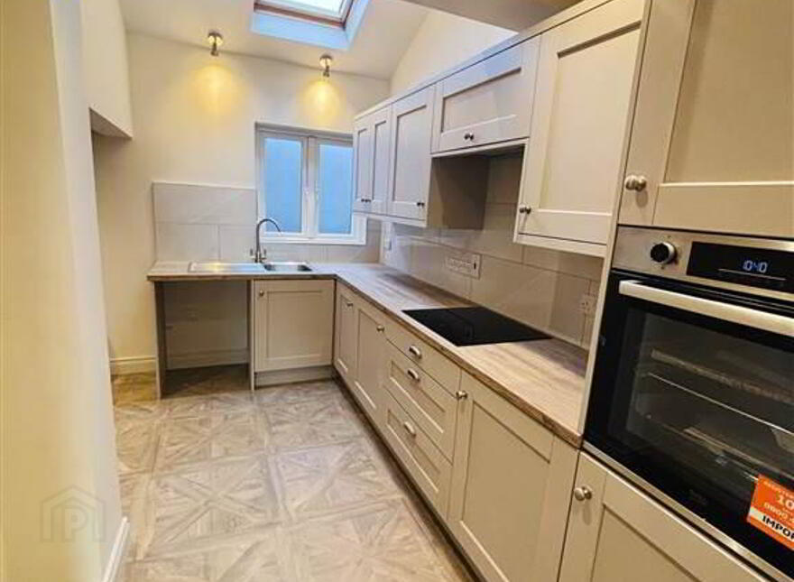 41 Hamill Street, Belfast City Centre, Belfast, BT12 4AA