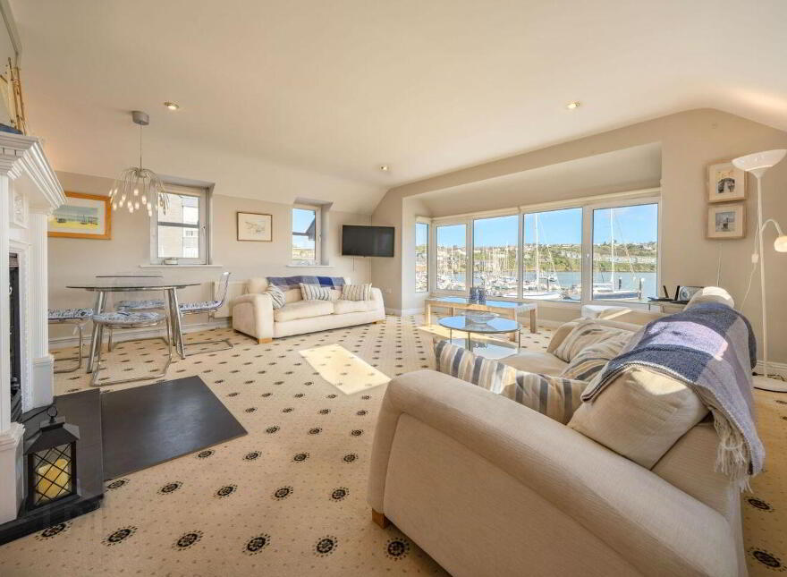 Apartment 2 Harbour View, Pier Road, Kinsale, P17YY90