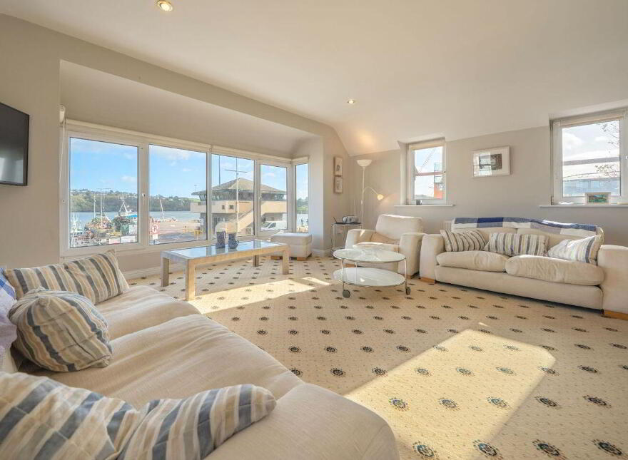 Apartment 2 Harbour View, Pier Road, Kinsale, P17YY90