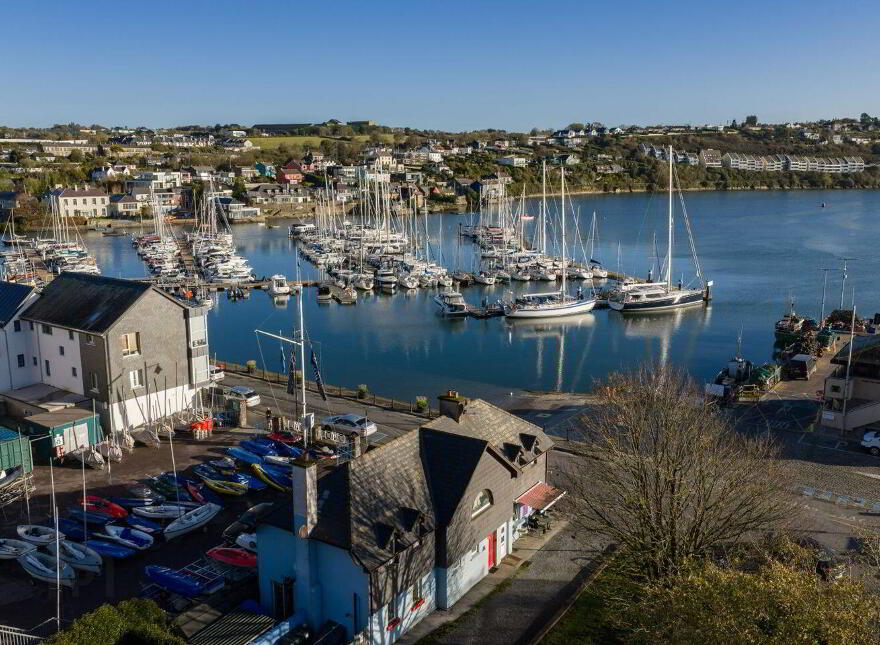 Apartment 2 Harbour View, Pier Road, Kinsale, P17YY90