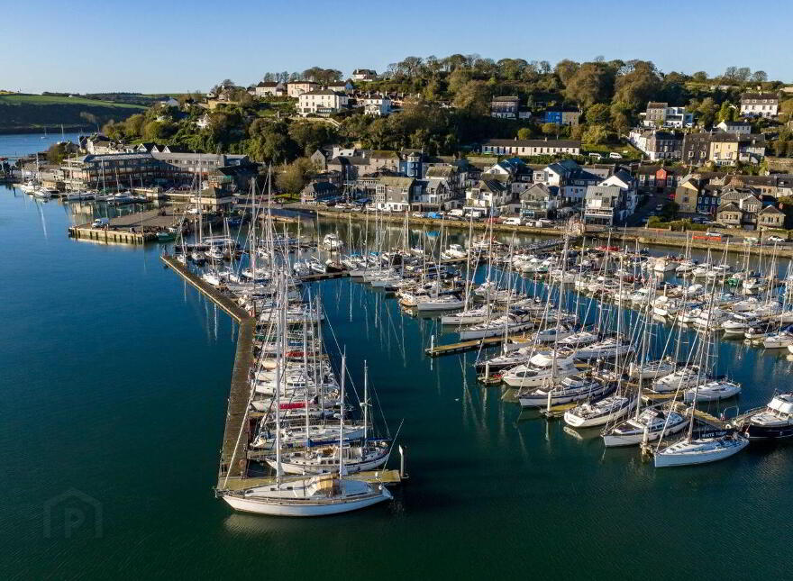 Apartment 2 Harbour View, Pier Road, Kinsale, P17YY90