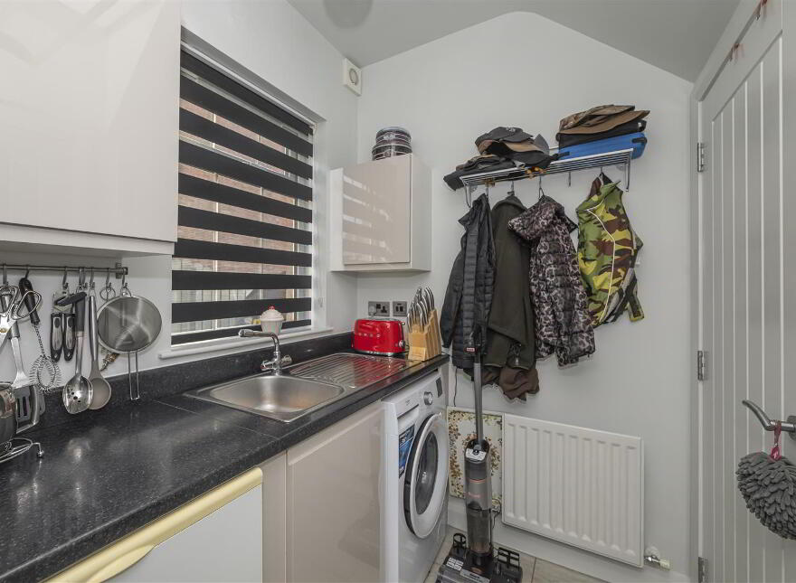 27 Moss Lane, Ballynahinch, BT24 8FE