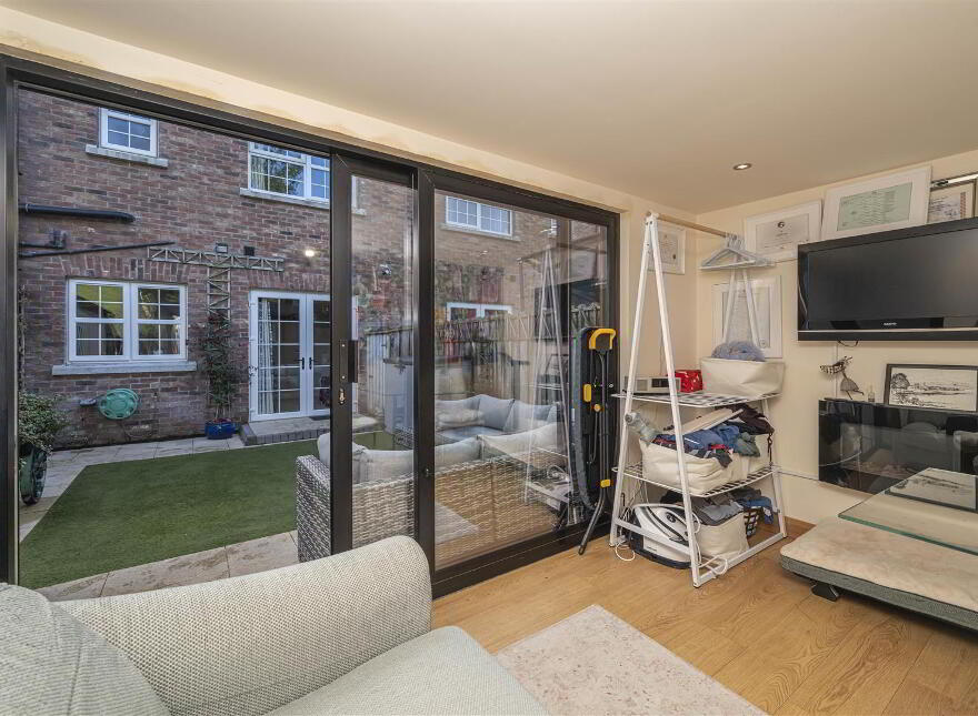 27 Moss Lane, Ballynahinch, BT24 8FE