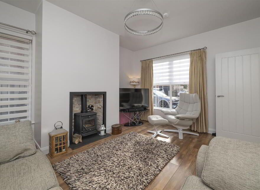 27 Moss Lane, Ballynahinch, BT24 8FE