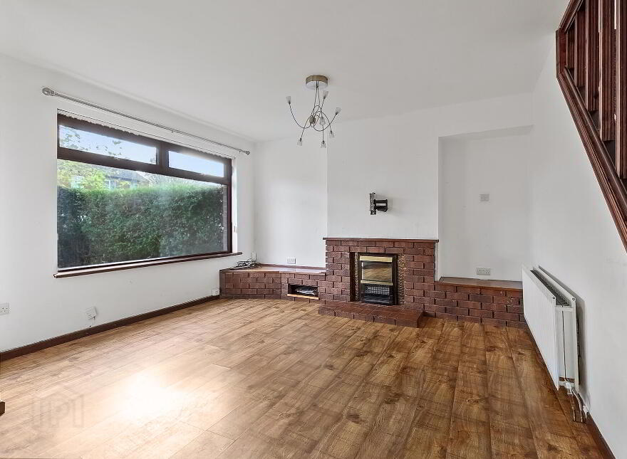 39 Glenluce Drive, Belfast, BT4 2QN