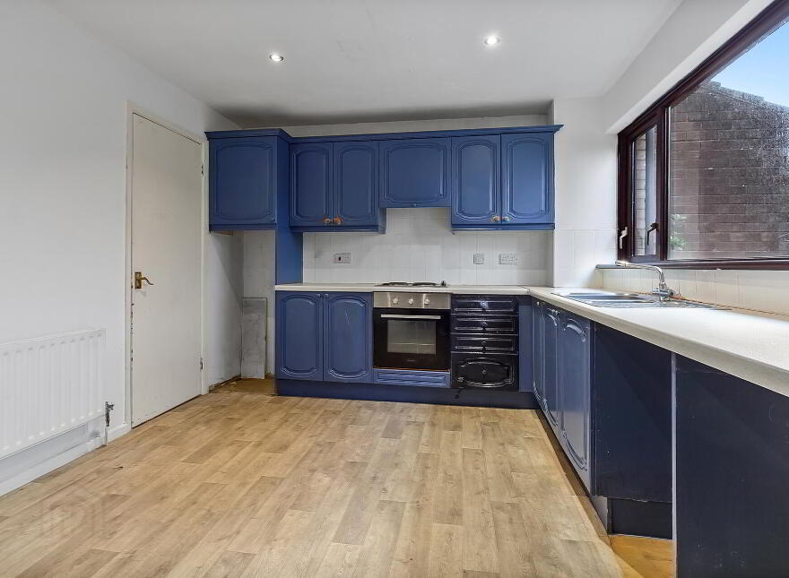 39 Glenluce Drive, Belfast, BT4 2QN