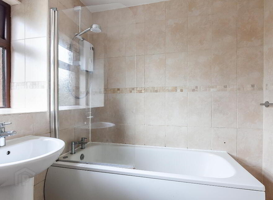 39 Glenluce Drive, Belfast, BT4 2QN