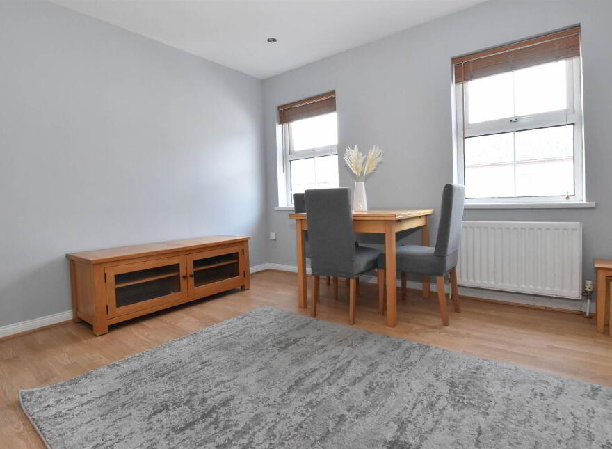 APARTMENT 3 2A Pound Street, Newtownards, BT23 4LD