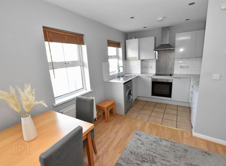 APARTMENT 3 2A Pound Street, Newtownards, BT23 4LD