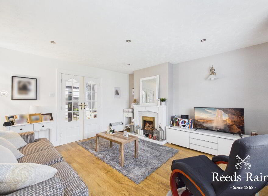 11 Tern Crescent, Carrickfergus, BT38 7RU