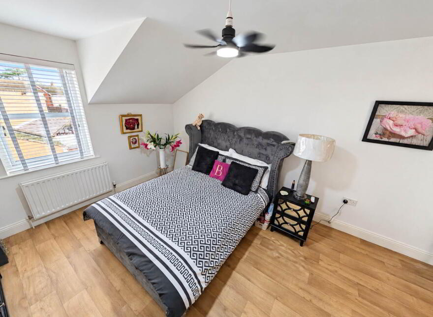 3 La Salle Park, Belfast, BT12 6DL