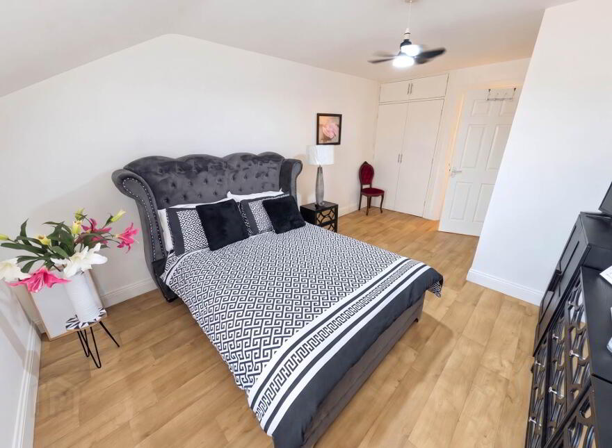 3 La Salle Park, Belfast, BT12 6DL