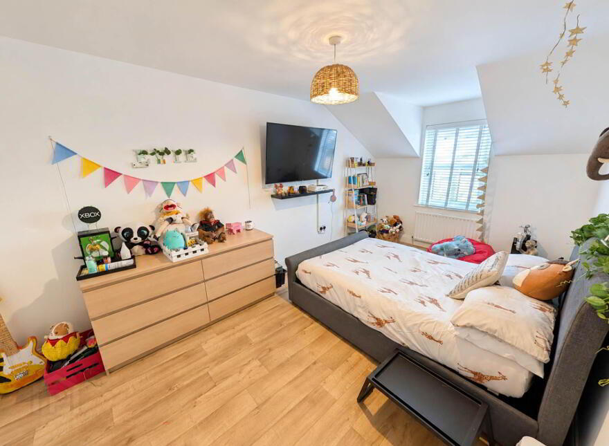 3 La Salle Park, Belfast, BT12 6DL