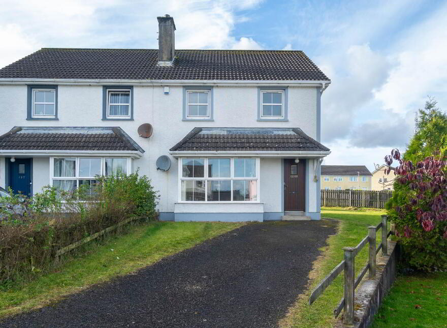 138 Foxhills, Letterkenny, F92X4DT photo