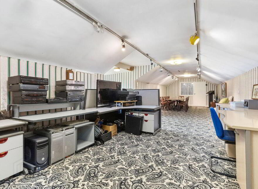 Willowdale, Lispopple, Rolestown, K67E8H0