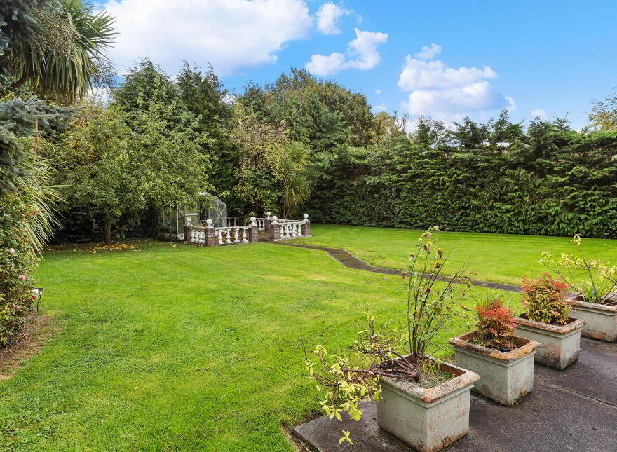 Willowdale, Lispopple, Rolestown, K67E8H0