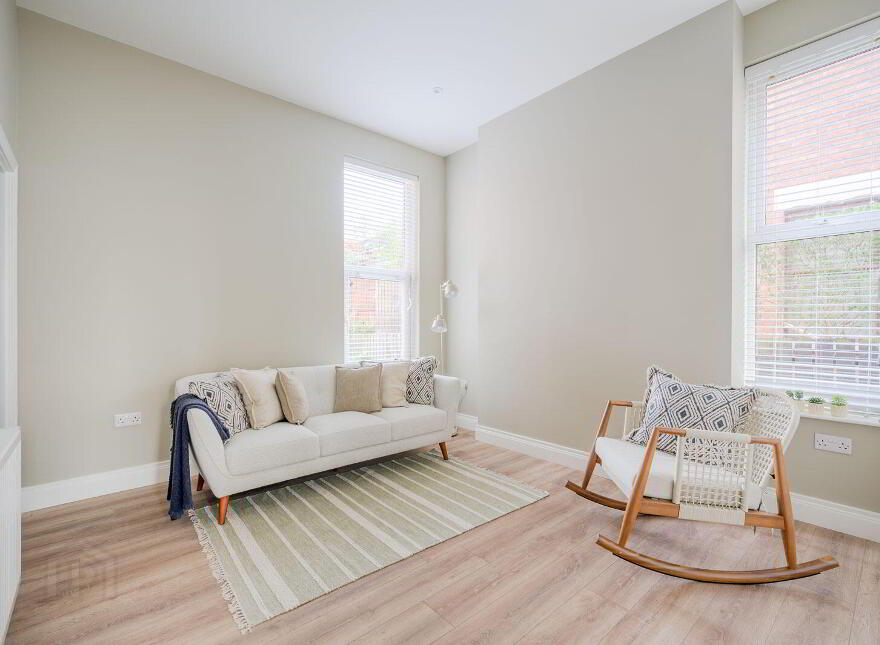 Apt 1, 114 Upper Newtownards Road, Belfast, BT4 3EN