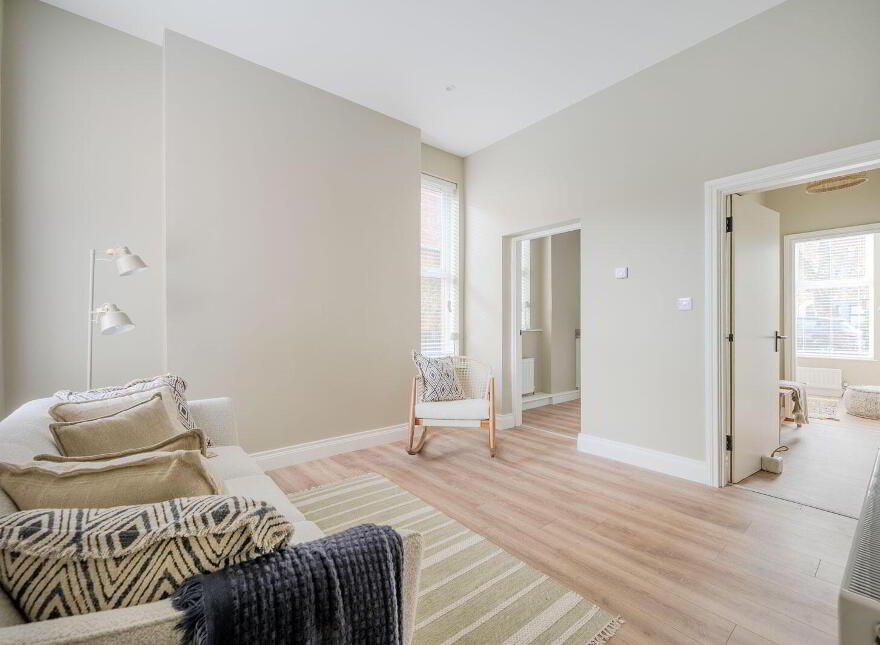 Apt 1, 114 Upper Newtownards Road, Belfast, BT4 3EN