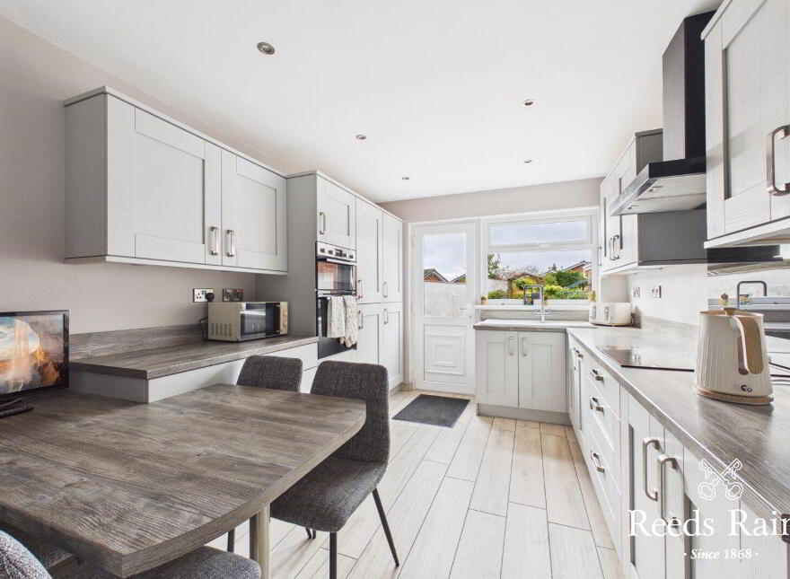 13 Tardree Heights, Carrickfergus, BT38 8NX