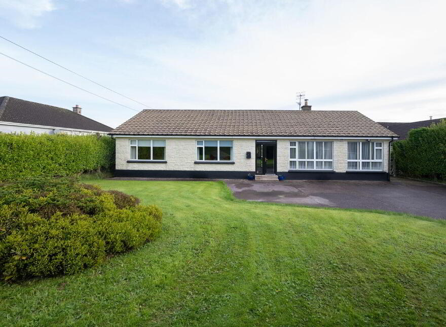 Goggins Hill, Ballinhassig, T12N205
