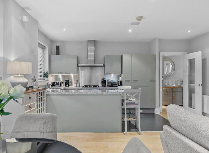 E2 The Elms, Malone Square, 77B Malone Road, Belfast, BT9 6SB