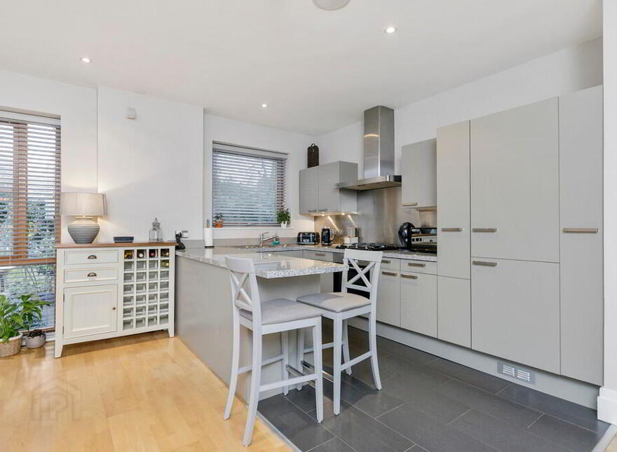 E2 The Elms, Malone Square, 77B Malone Road, Belfast, BT9 6SB
