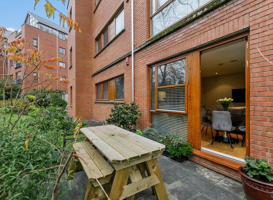 E2 The Elms, Malone Square, 77B Malone Road, Belfast, BT9 6SB