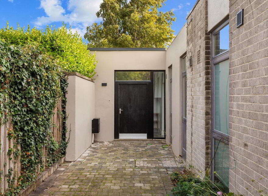 39 Ailesbury Grove, Dundrum, Dundrum, D16XA00