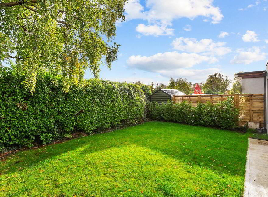 39 Ailesbury Grove, Dundrum, Dundrum, D16XA00