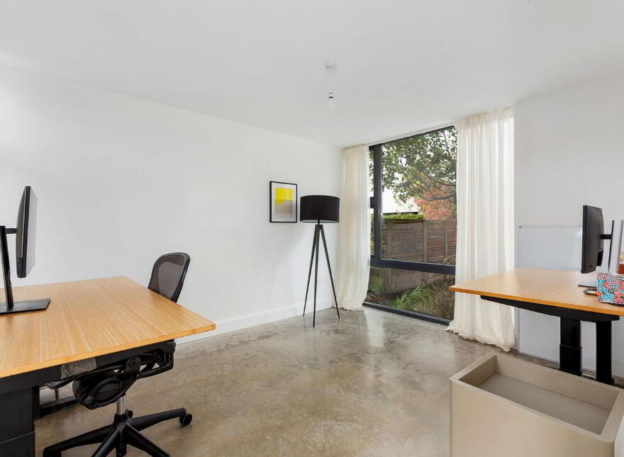 39 Ailesbury Grove, Dundrum, Dundrum, D16XA00