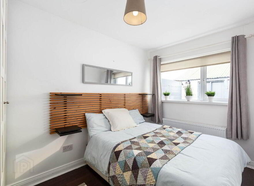 No. 4 Quarry Street, Shillelagh, Y14E890