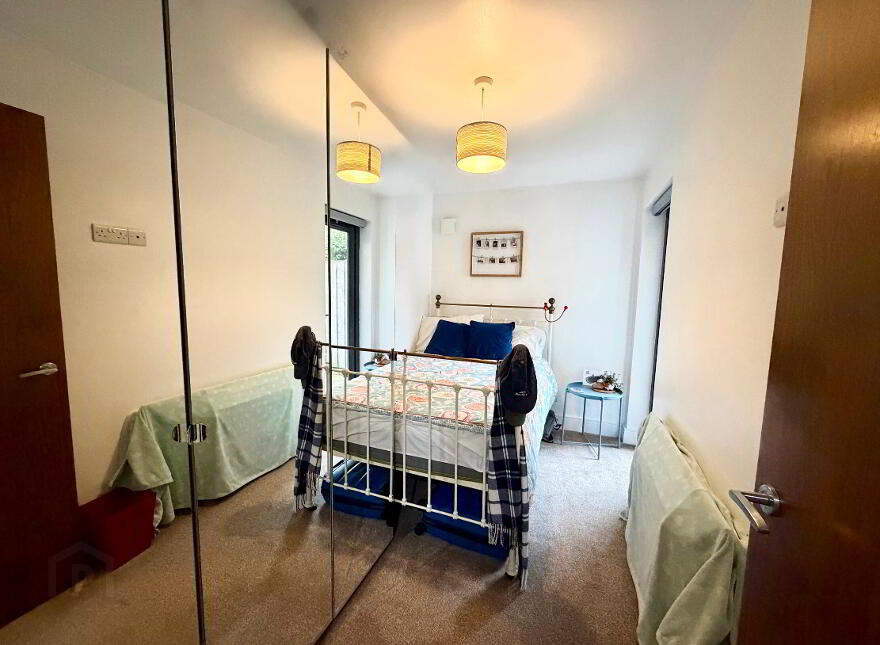 2j Ardenlee Street, Belfast, BT6 8QJ