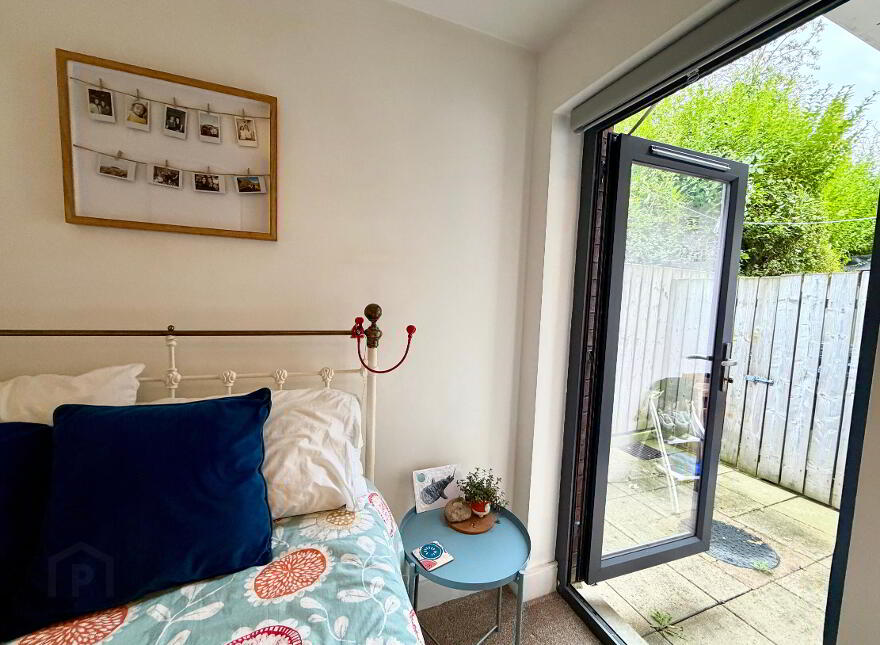 2j Ardenlee Street, Belfast, BT6 8QJ