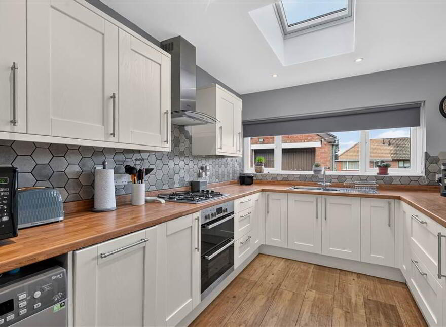31 Beechgrove Avenue, Upper Knockbreda Road, Belfast, BT6 0ND