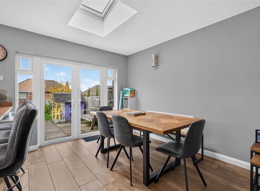 31 Beechgrove Avenue, Upper Knockbreda Road, Belfast, BT6 0ND