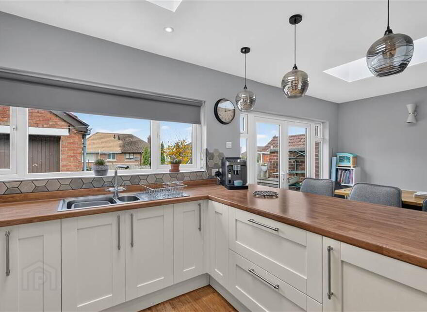 31 Beechgrove Avenue, Upper Knockbreda Road, Belfast, BT6 0ND