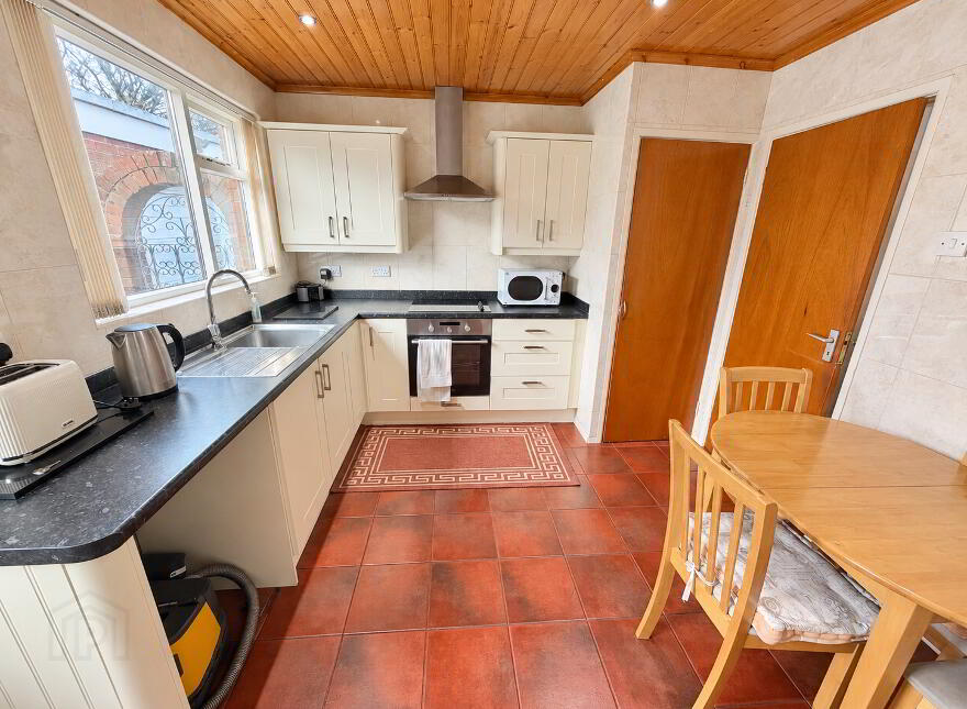 11 Hampton Crescent, Kilfennan, L’derry, BT47 5HF