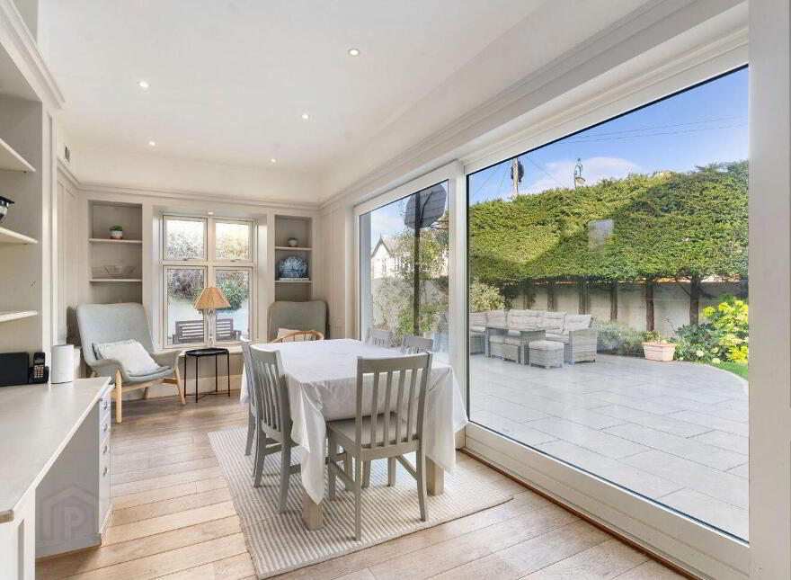 29 St. Alban's Park, Sandymount, Sandymount, D04Y4E8