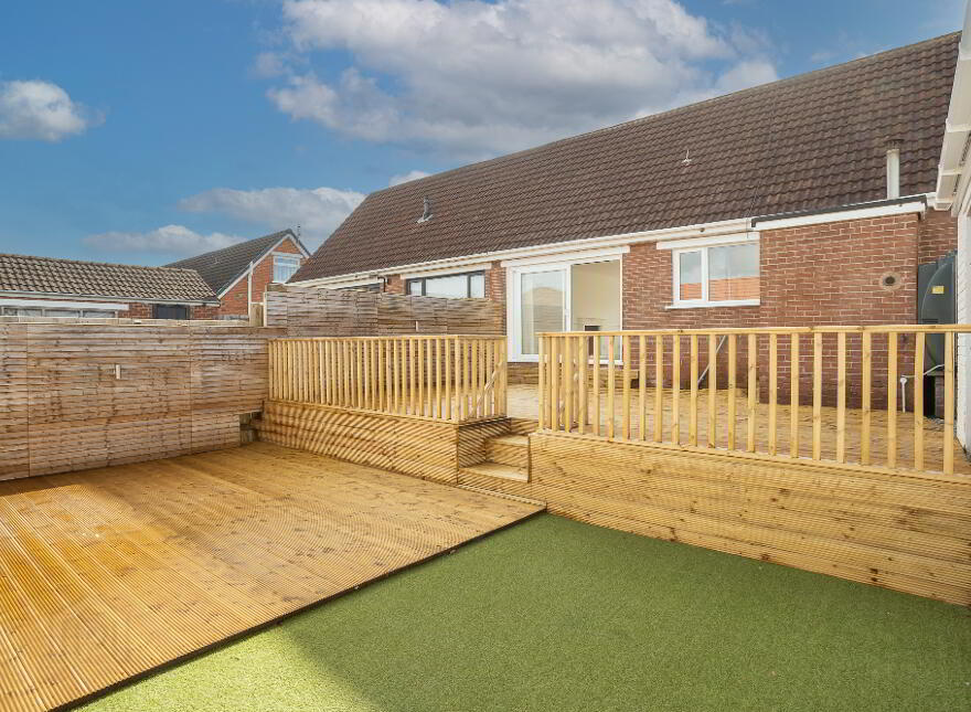 30 Ravelston Avenue, Newtownabbey, BT36 6PF