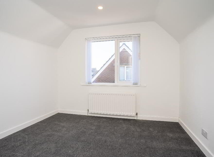 30 Ravelston Avenue, Newtownabbey, BT36 6PF