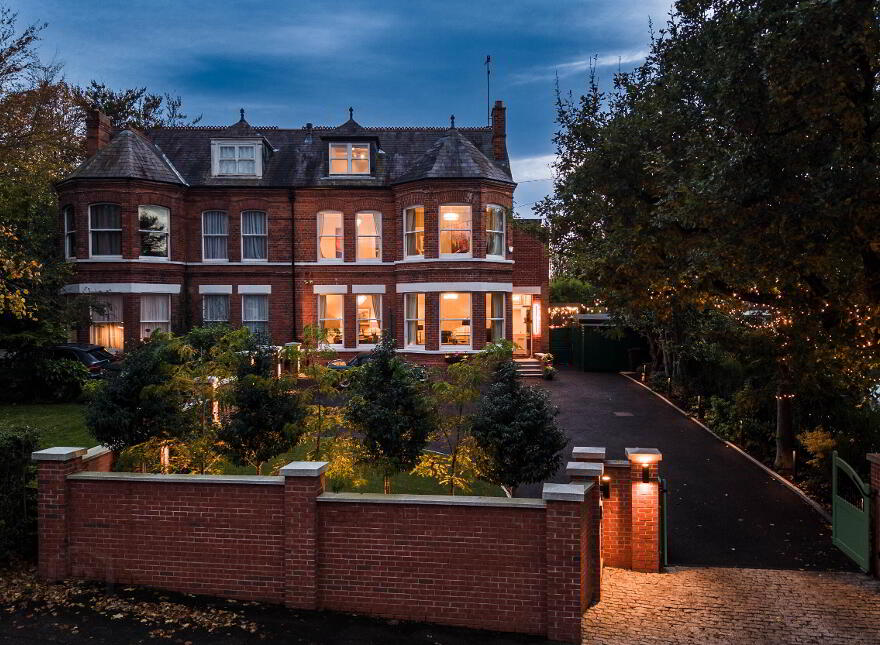 7 Windsor Park, Belfast, BT9 6FQ