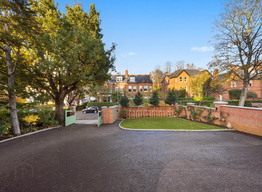 7 Windsor Park, Belfast, BT9 6FQ