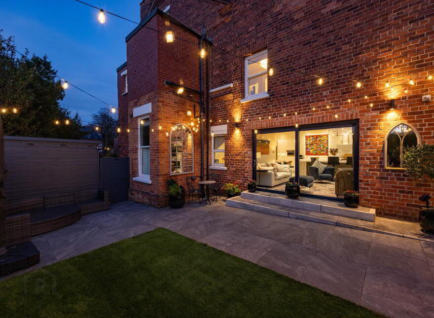 7 Windsor Park, Belfast, BT9 6FQ
