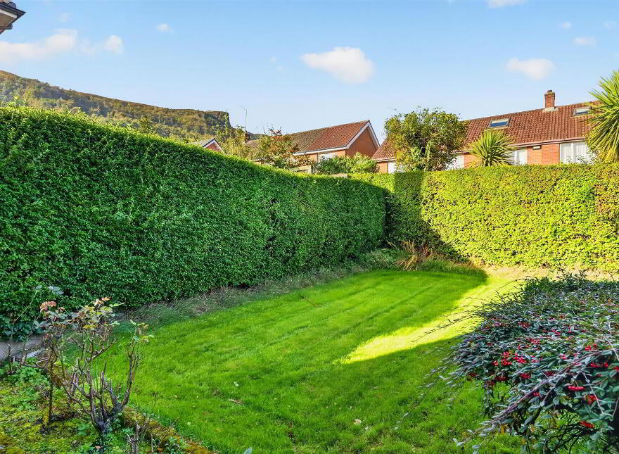 9 Downview Park, Belfast, BT15 5HY