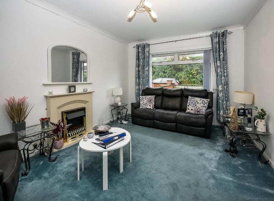 2 Lennox Avenue, Newton Park, Belfast, BT8 6LA