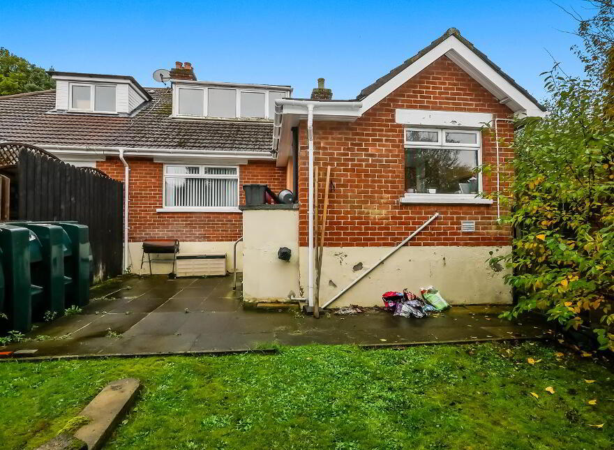 2 Lennox Avenue, Newton Park, Belfast, BT8 6LA