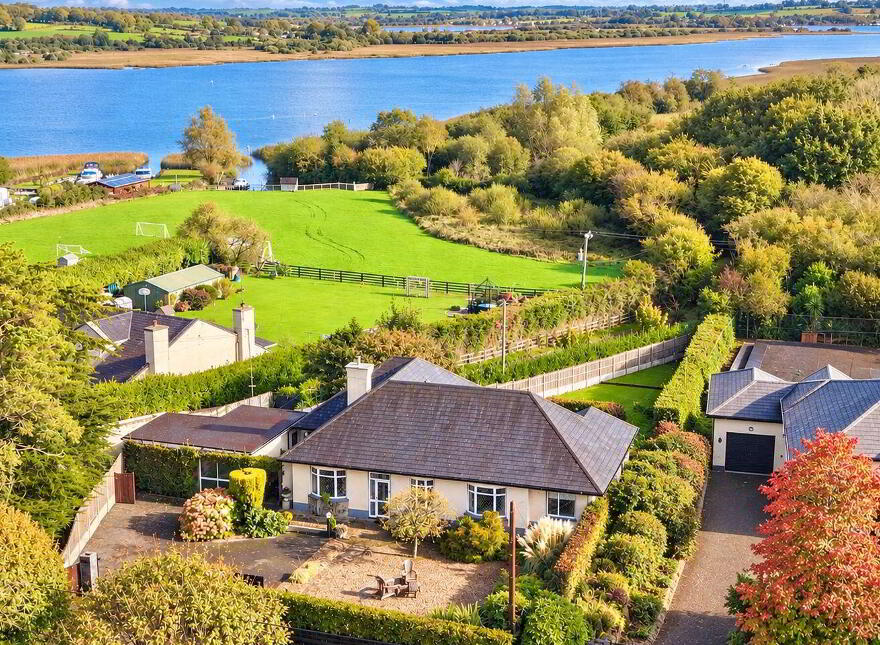 Coosan Point, Athlone, N37E8H4