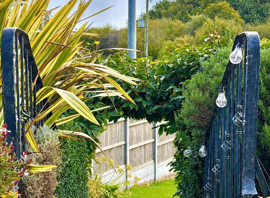Coosan Point, Athlone, N37E8H4