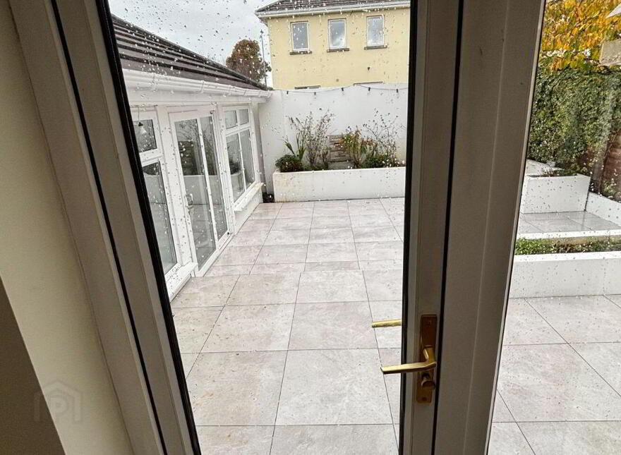 38 The Crescent, Oranhill, Oranmore, H91C2X0