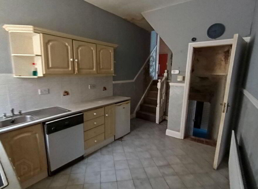 Main Street, Sixmilebridge, V95E8F8